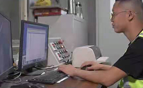 生產(chǎn)車(chē)間